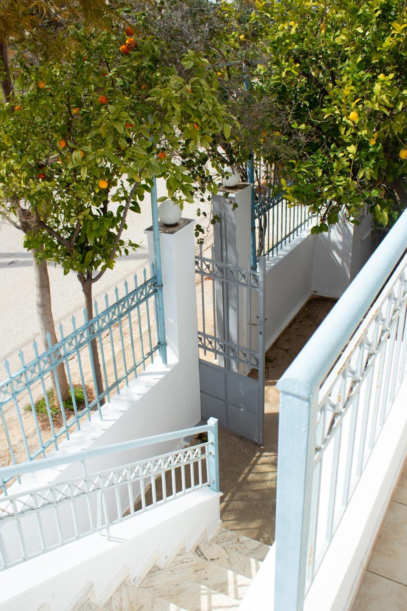 Emvi Apartments IV Seaview Near Airport Artemida  Exterior photo